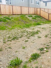 2710 Old Larks Ln in Tracy, CA - Building Photo - Building Photo