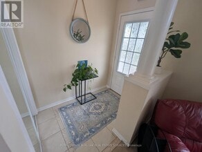 2307 Sutton Dr in Burlington, ON - Building Photo - Building Photo