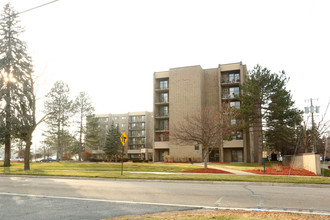 Romulus Tower in Romulus, MI - Building Photo - Building Photo