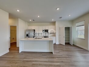 5972 River Farm Ave in St. Cloud, FL - Building Photo - Building Photo