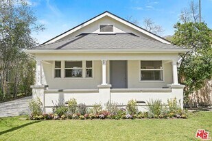 1563 E Elizabeth St in Pasadena, CA - Building Photo