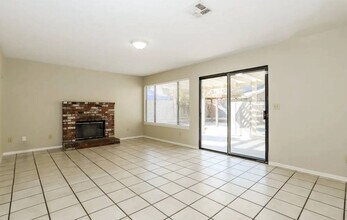 40040 Pasadena Dr in Temecula, CA - Building Photo - Building Photo