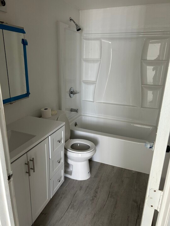 7606 Columbine Ave in California City, CA - Building Photo