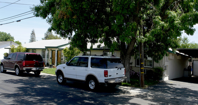 1424-1430 Carleton Dr in Concord, CA - Building Photo - Building Photo