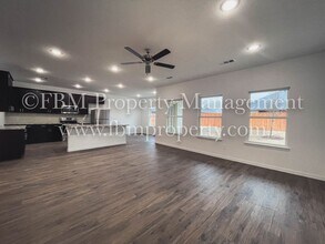 655 Excelsior Dr in Waxahachie, TX - Building Photo - Building Photo