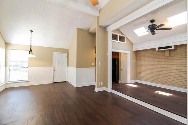 1141 Paintbrush St in Mesquite, TX - Building Photo - Building Photo