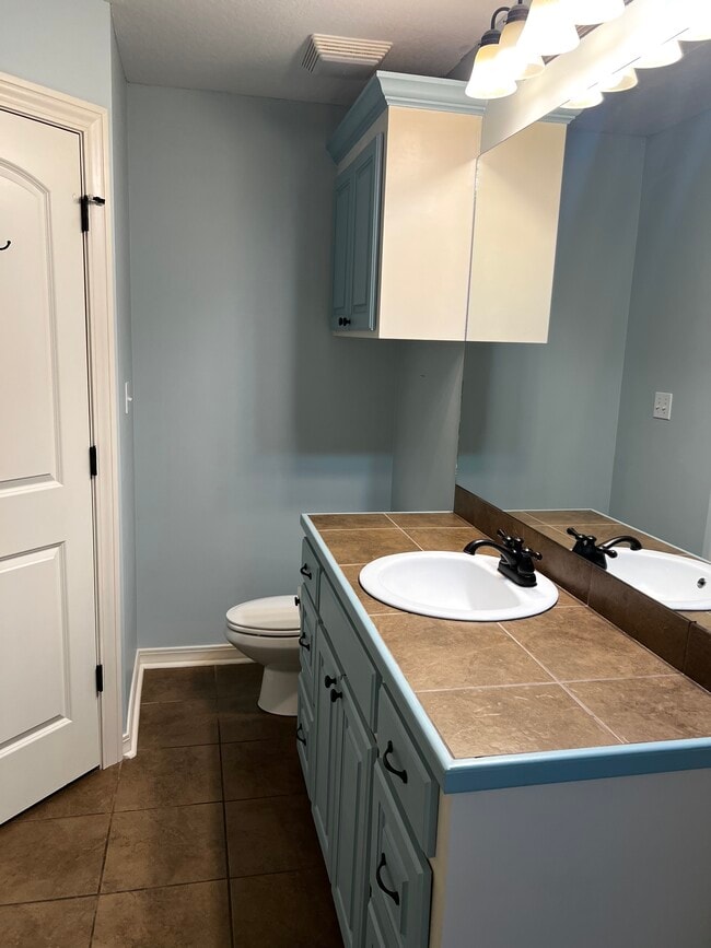 property at 1 W Spruce