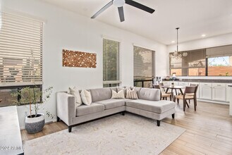 7250 E Norland St in Mesa, AZ - Building Photo - Building Photo