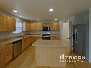10191 Altura St in Commerce City, CO - Building Photo - Building Photo