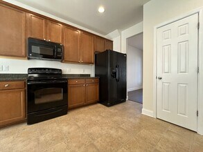 11907 Carolina Blossom Ln in Pineville, NC - Building Photo - Building Photo