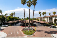 Murieta in Newark, CA - Foto de edificio - Building Photo