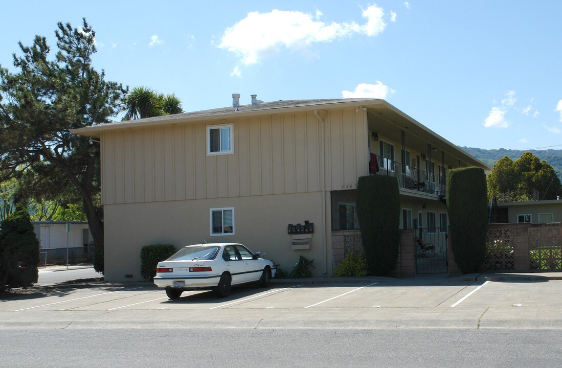 7201 Dowdy St in Gilroy, CA - Building Photo