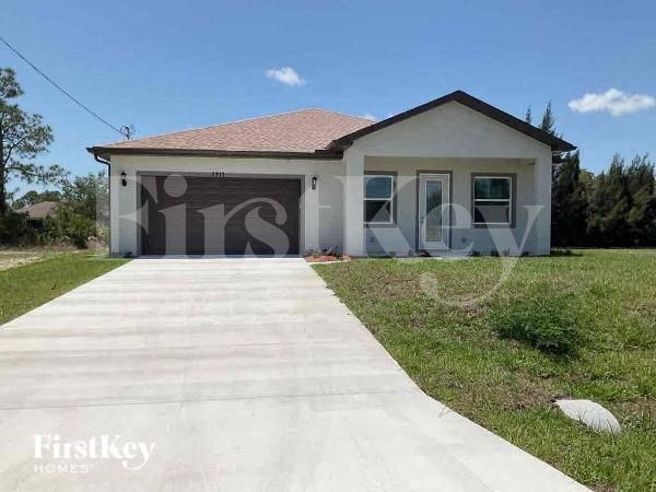 property at 3910 NE 19th Pl
