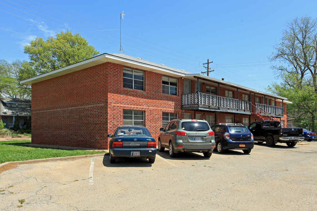 505 S Knoblock St in Stillwater, OK - Building Photo