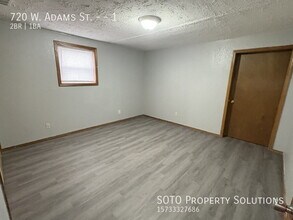 720 W Adams St in Jackson, MO - Building Photo - Building Photo