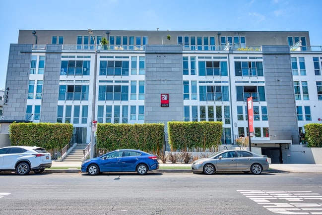 The R2 by CLG in Los Angeles, CA - Building Photo - Building Photo