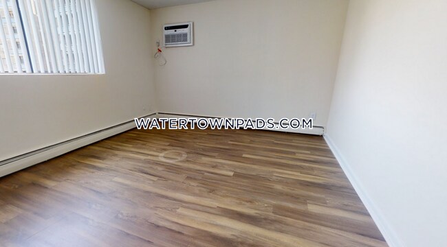24 Whites Ave in Watertown, MA - Building Photo - Building Photo