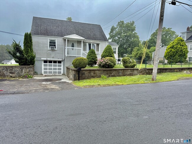 15 Edwards St in Bridgeport, CT - Building Photo - Building Photo