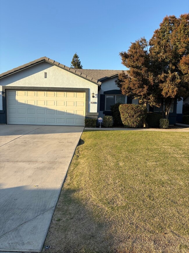 10100 Grand View Summit Dr