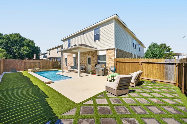 property at 2522 Knoll Shadows Ln