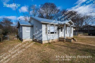 202 Oak St in Athens, AL - Building Photo - Building Photo
