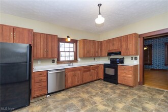 559 Wadsworth Rd in Medina, OH - Building Photo - Building Photo