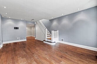 2443 E Cumberland St in Philadelphia, PA - Building Photo - Building Photo