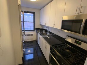 5 AVENUE in New York, NY - Building Photo - Building Photo