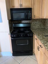 7931 SW 104th St in Miami, FL - Building Photo - Building Photo