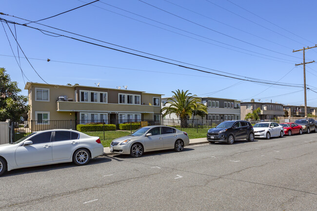 286 Ash Ave in Chula Vista, CA - Foto de edificio - Building Photo