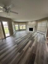 17 Willow Pkwy in Buffalo Grove, IL - Building Photo