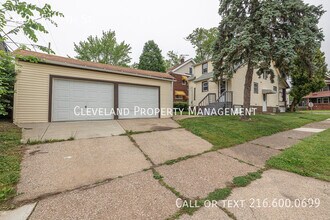 4696 E 85th St in Garfield Heights, OH - Foto de edificio - Building Photo