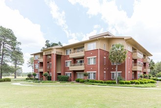 Aviary Village in Conway, SC - Foto de edificio - Building Photo