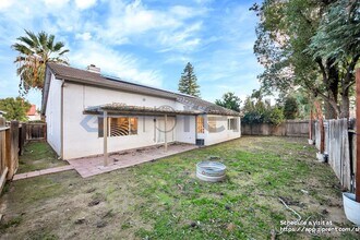 3809 Burnaby Dr in Bakersfield, CA - Building Photo - Building Photo