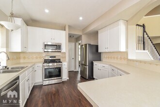 2131 Crimson Lake Ln in League City, TX - Foto de edificio - Building Photo