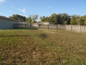 211 William Dr in Ogden, KS - Building Photo - Building Photo