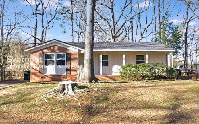 931 Carrington Dr in Charlotte, NC - Building Photo