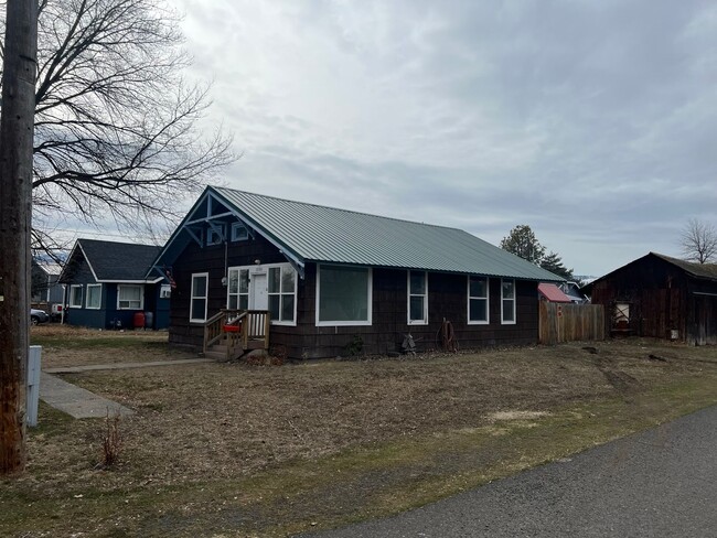 property at 10300 S C St