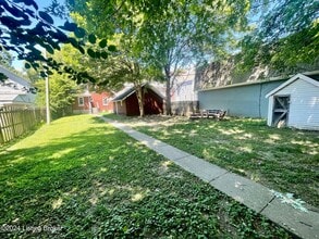 4015 Southern Pkwy in Louisville, KY - Building Photo - Building Photo