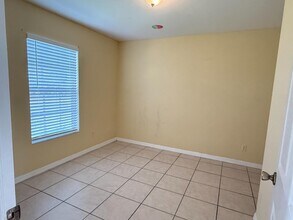 3940 20th St W in Lehigh Acres, FL - Building Photo - Building Photo