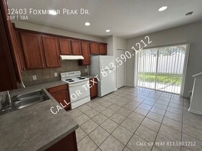 12403 Foxmoor Peak Dr in Riverview, FL - Foto de edificio - Building Photo