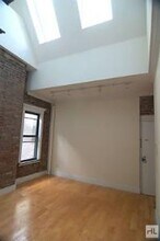 East 18th Street, Unit F4 in New York, NY - Foto de edificio - Building Photo