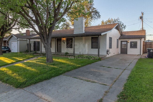 1749 Christina Ave in Stockton, CA - Building Photo - Building Photo