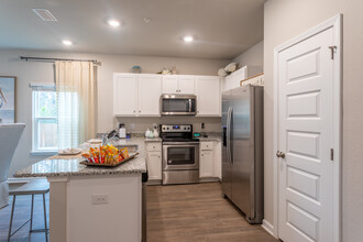 Gulf Stream Townhomes in Orange Beach, AL - Foto de edificio - Interior Photo