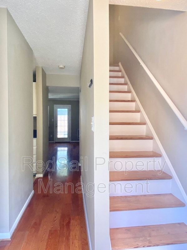 1105 Old Denbigh Blvd in Newport News, VA - Building Photo - Building Photo