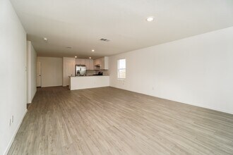 5924 Sunset Song Ln in Bulverde, TX - Building Photo - Building Photo