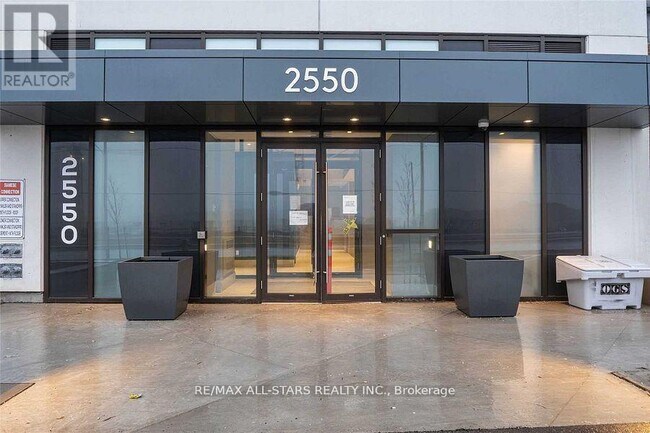 2550-2550 Simcoe St N in Oshawa, ON - Building Photo - Building Photo