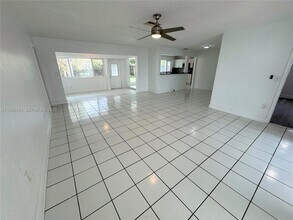9574 NW 19th Pl in Sunrise, FL - Building Photo - Building Photo