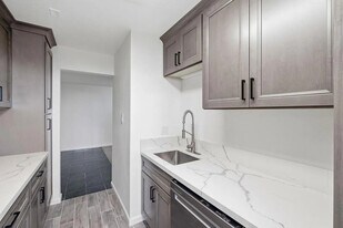 1660 Laguna St in Concord, CA - Building Photo