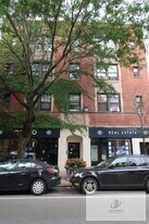 4236 N Broadway in Chicago, IL - Building Photo